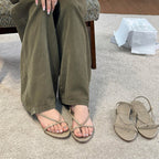 Damen flache Sandalen mit verstellbarem Riemendesign und luxuriösen Akzenten R&B