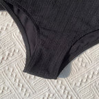 Damen Sportliches Bikini-Set mit hohem Schnitt und verstellbaren Trägern R&B