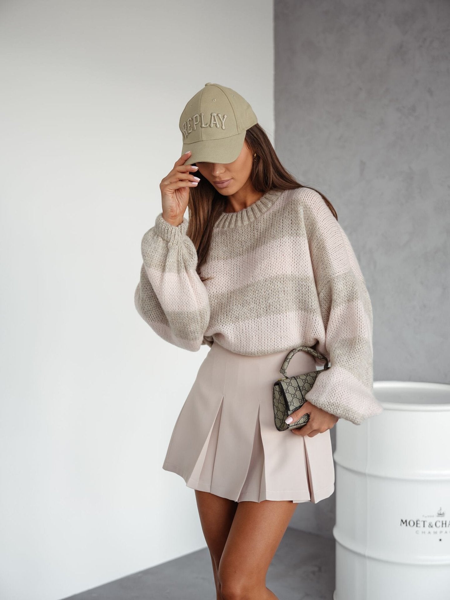 Damen lässiger Strickpullover mit luftiger Struktur und lockeren Ärmeln R&B