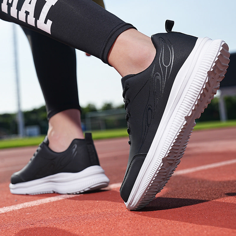 Herren nan dezenter Business-Casual Sneaker mit synthetischem Glattleder, gepolstertem Kragen und profiliertem Gummigrip R&B