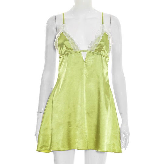 Damen Nachtkleid mit eleganten Spitzenakzenten und verführerischem V-Ausschnitt R&B