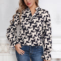 Damen Bluse mit modernem geometrischem Muster und eleganten Rüschendetails R&B