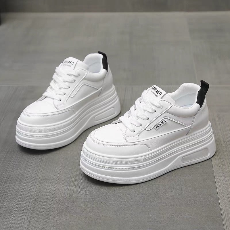 Damen Plateau Sneakers mit ergonomischer Sohle und modischem Design