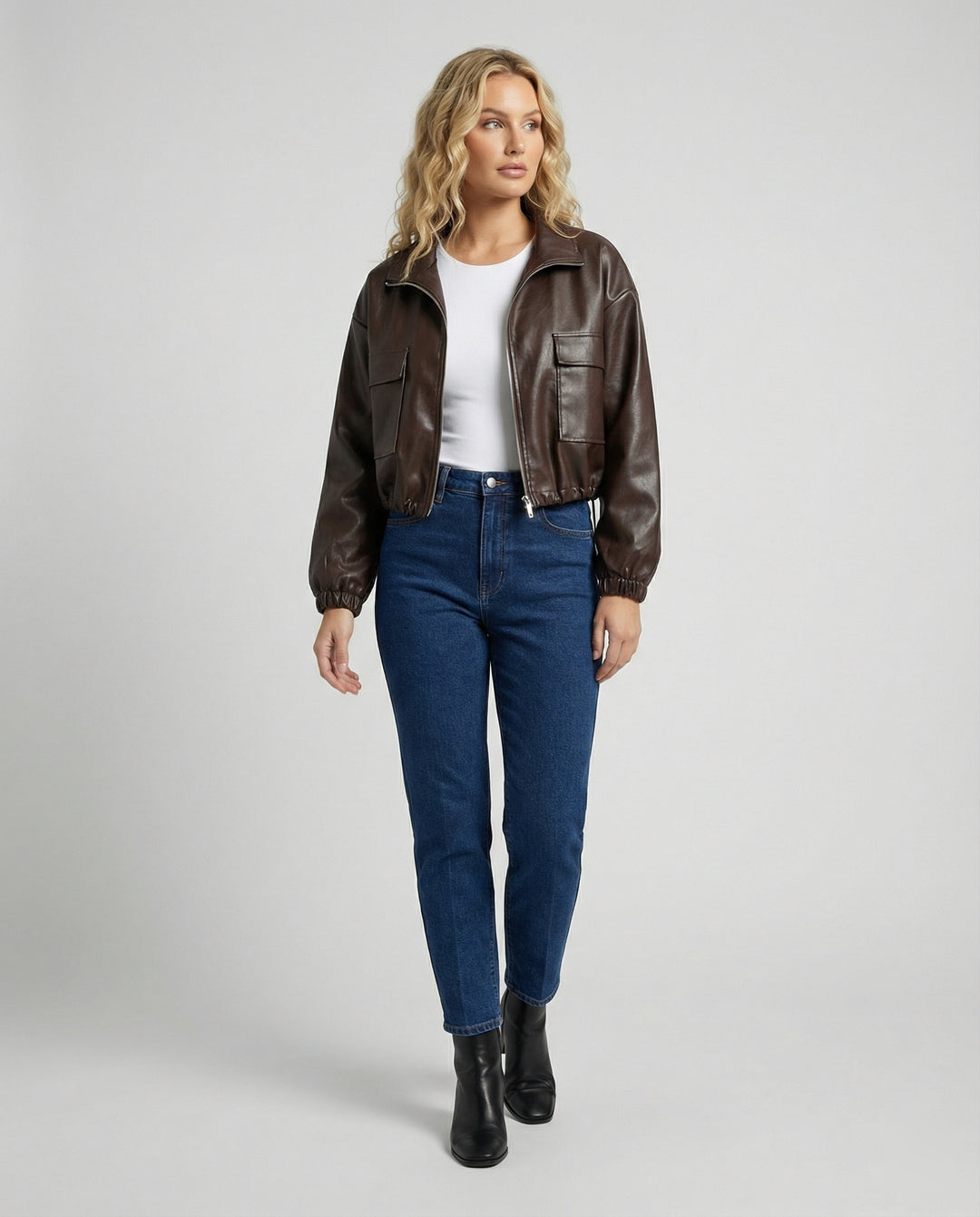 Damen kurz geschnittene Hemdjacke mit Kapuze, großen Pattentaschen und Kordelzugsaum R&B