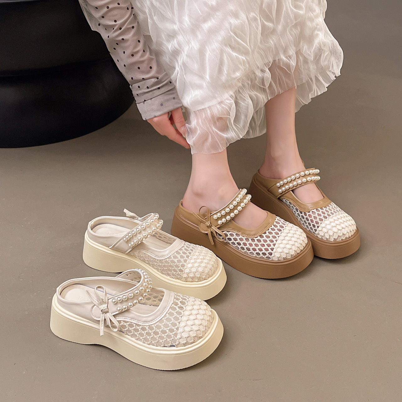 Damen Komfortable und elegante Mules mit Perlverzierung und atmungsaktivem Obermaterial R&B