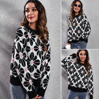 Damen Gemusterter Strickpullover mit floralem Design und hohem Kragen R&B