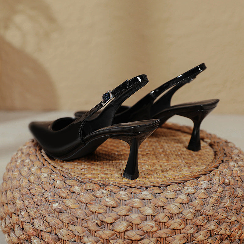 Damen Slingback-Pumps mit elegantem spitzen Design und funktionalem Riemen