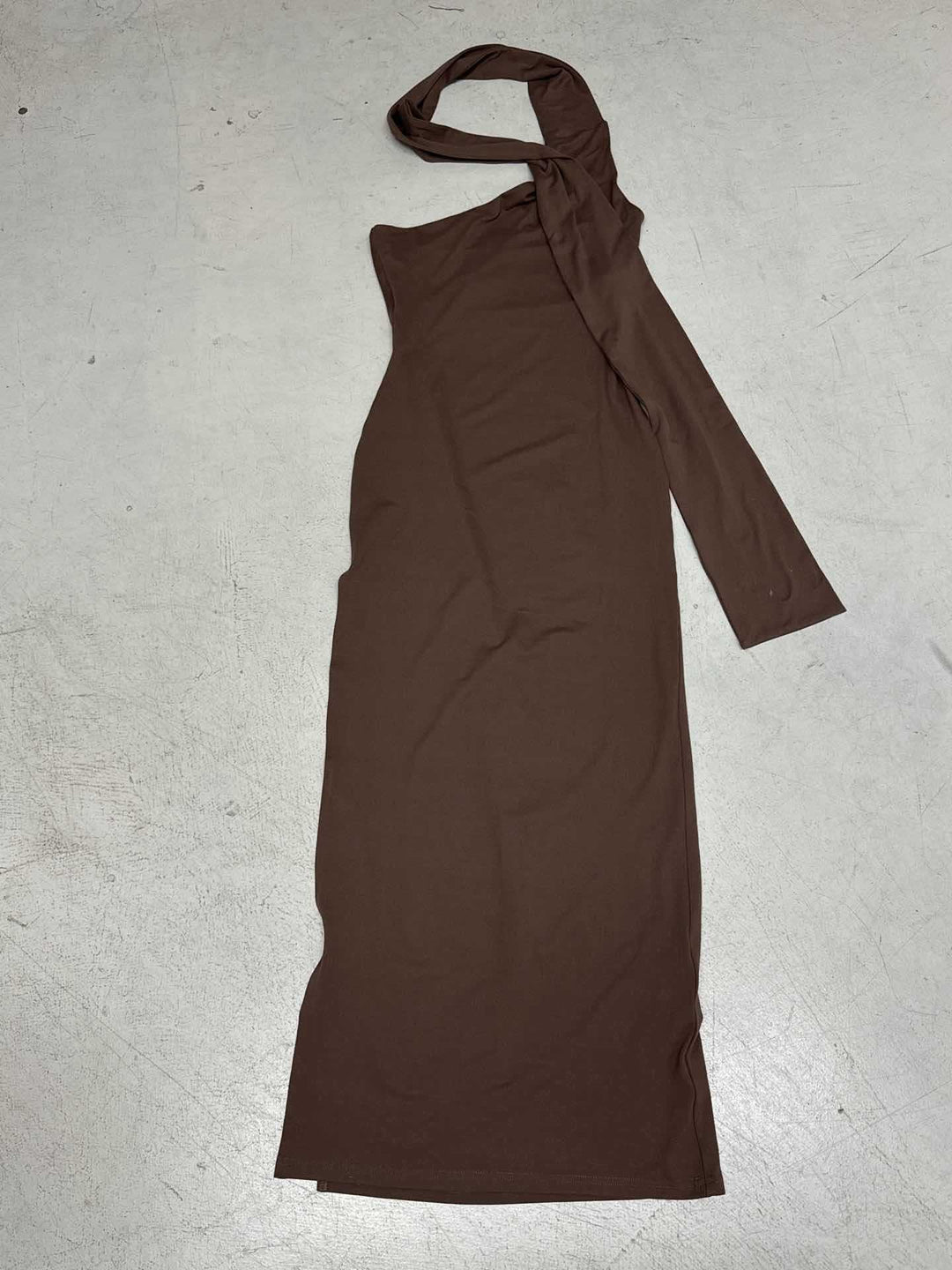 Damen langes Wickelkleid mit asymmetrischem Ausschnitt und eleganter Schal-Detail R&B