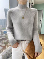 Damen Strickpullover mit hohem Kragen und feiner Rippstruktur R&B