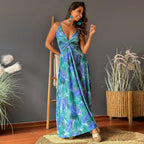 Damen Maxikleid mit tiefem V-Ausschnitt und kreativem Wickeldetail R&B