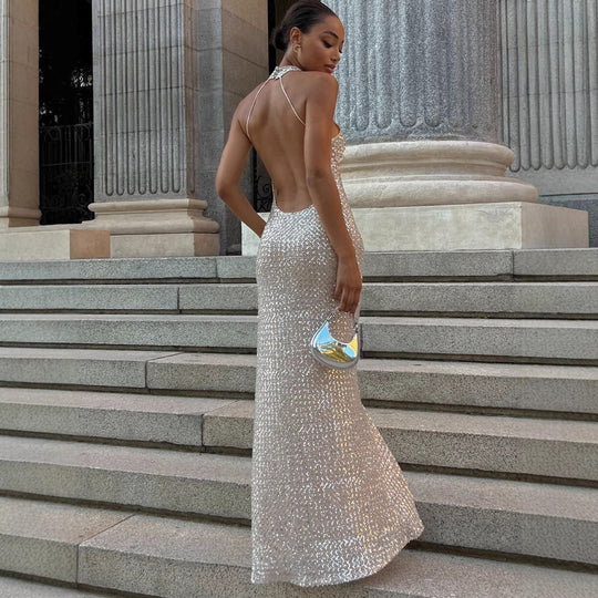 Damen Glitzerndes Abendkleid mit hohem Kragen und figurbetonter Silhouette R&B