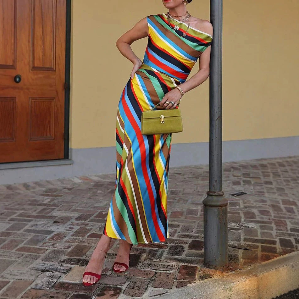 Damen nan asymmetrisches schulterfreies Maxikleid mit diagonalem Streifenmuster und taillierter Silhouette R&B