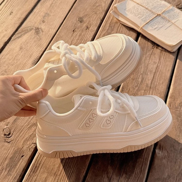 Damen Plateau-Sneaker mit modischem Herz-Design und dämpfender Sohle R&B