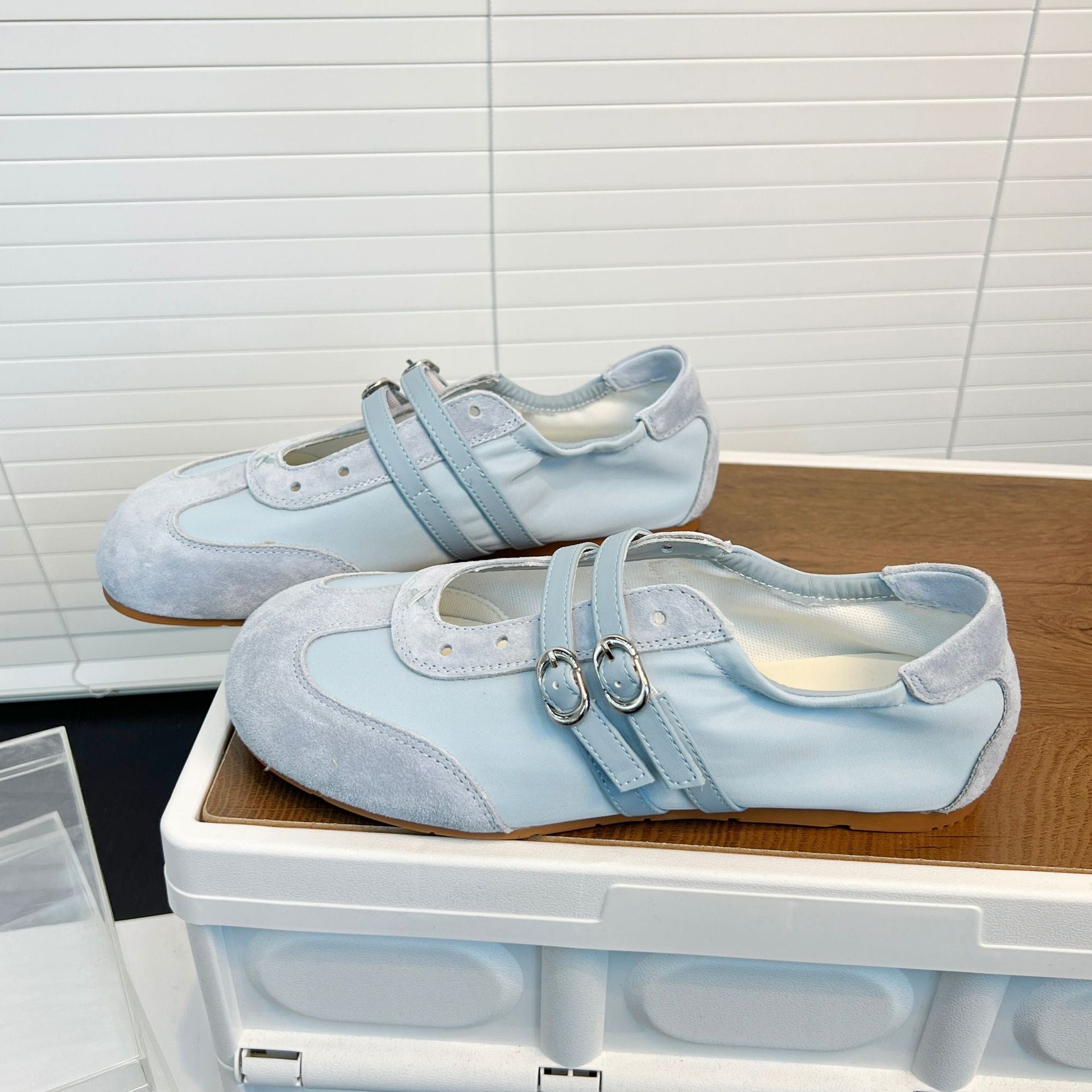 Damen elegante Schnürschuhe mit modischen Doppelriemen R&B