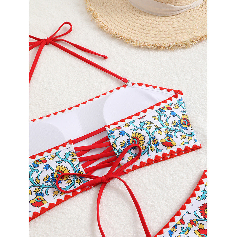 Damen Bandeau-Bikini mit farbenfrohem Muster