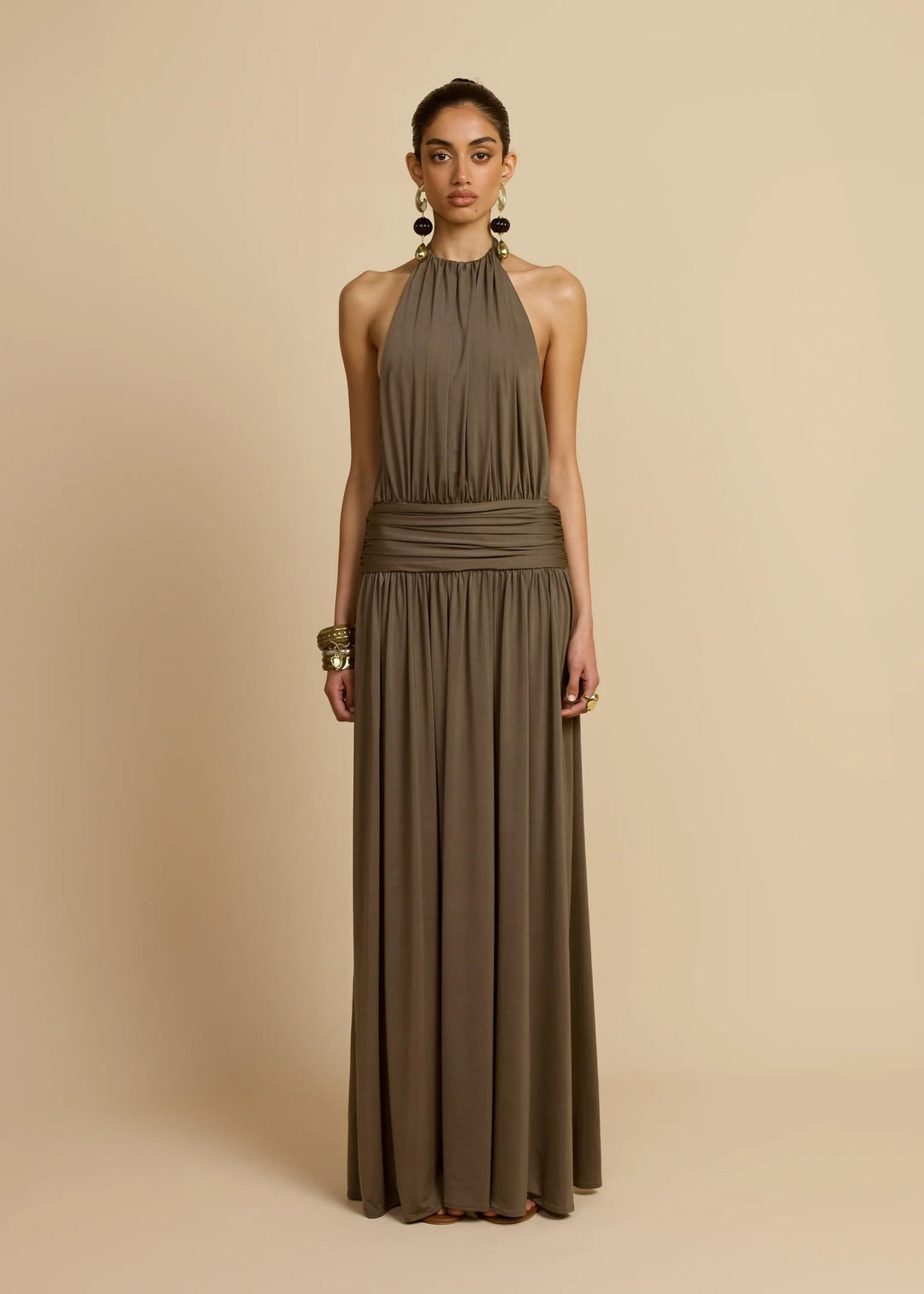 Damen Elegantes Maxikleid mit Hochgängigem Halterneck R&B
