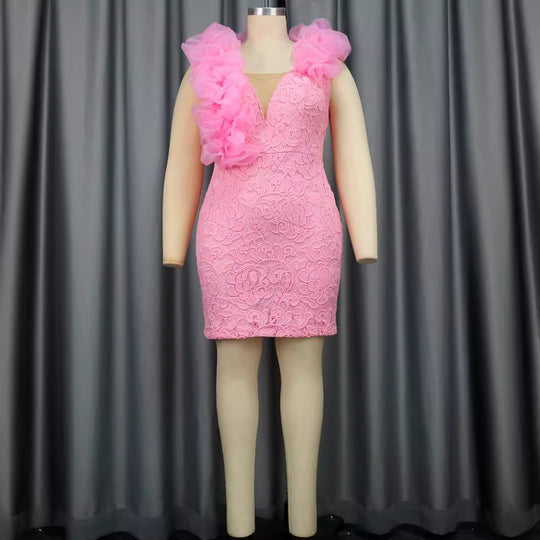Damen Minimal Kleid mit luxuriöser Spitzenstickerei und Rüschen R&B