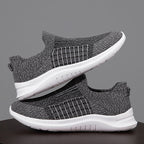 Damen Slip-On Sneakers mit elastischen Einsätzen und atmungsaktiver Stricktechnologie