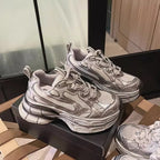 Damen Sportliche Chunky Sneakers mit reflektierenden Oberflächen und optimaler Dämpfung R&B