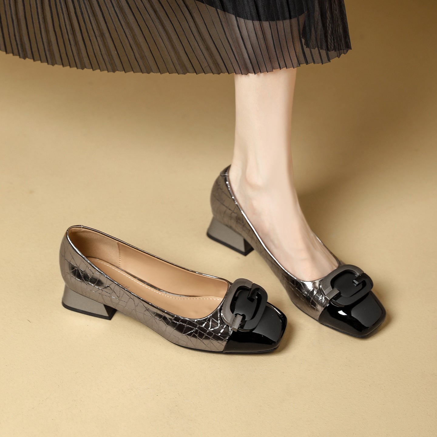 Damen Plateau-Pumps mit dekorativem Schnallen-Design