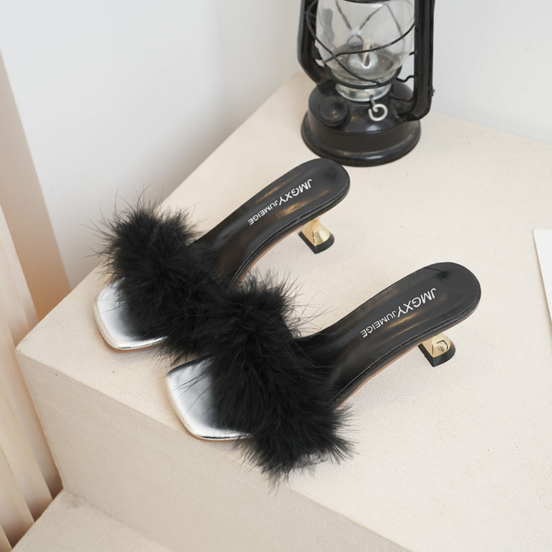 Damen Glamouröse Pantoletten mit Schmuckdetails und flauschiger Applikation R&B
