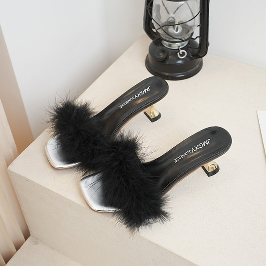 Damen Glamouröse Pantoletten mit Schmuckdetails und flauschiger Applikation R&B