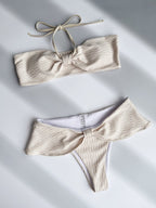 Damen Bandeau-Bikini mit raffinierten Rüschen