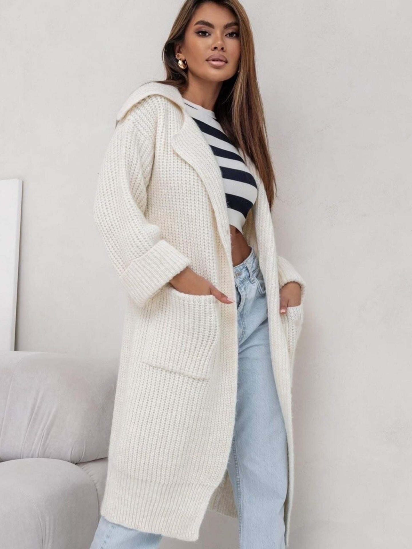 Damen Langer Strickmantel mit Kapuze und praktischen Taschen R&B
