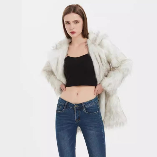 Damen Hoodiejacke aus kuscheligem Kunstfell mit seitlichen Taschen R&B