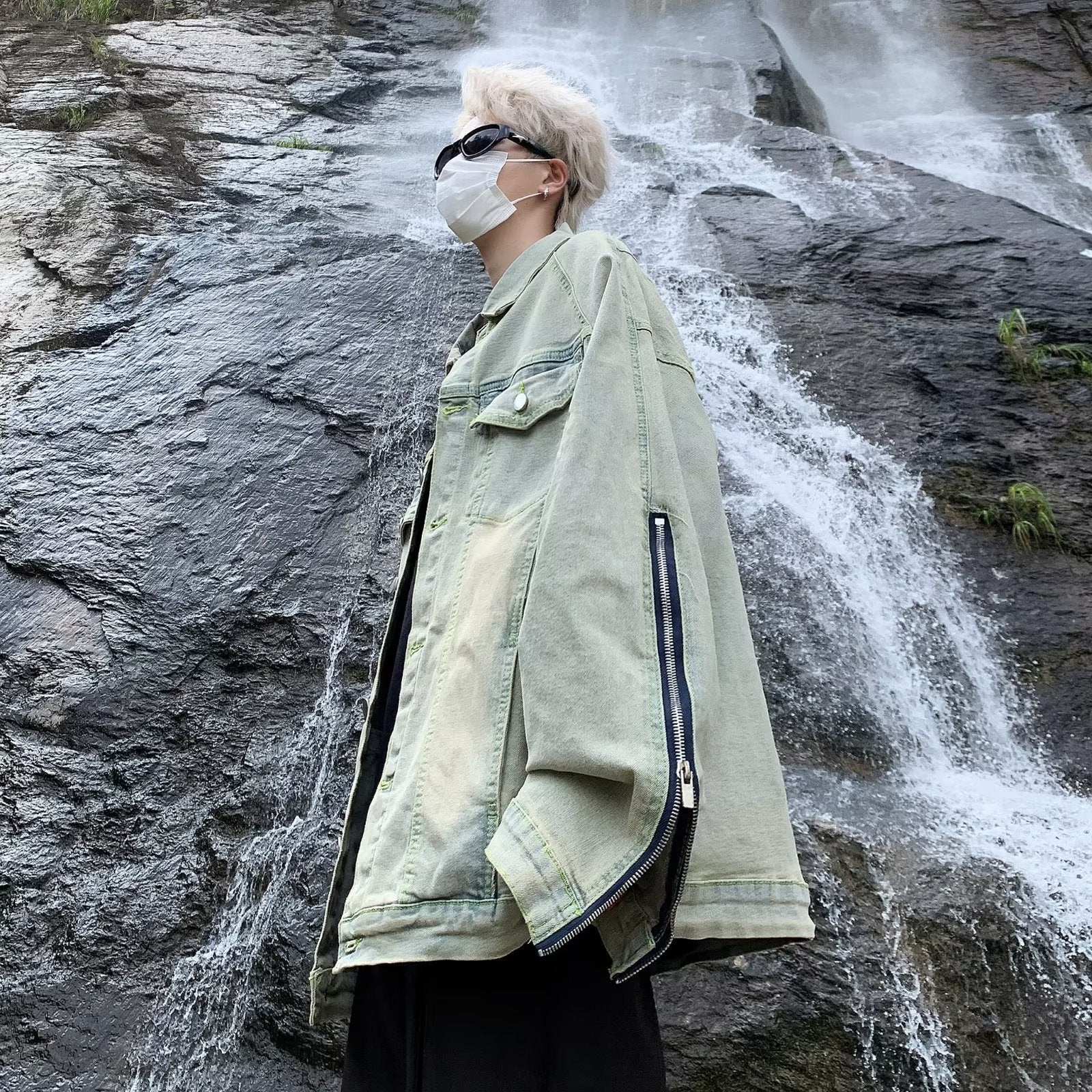 Unisex lässige Oversize-Jeansjacke mit einzigartigem Schnitt und praktischen Taschen