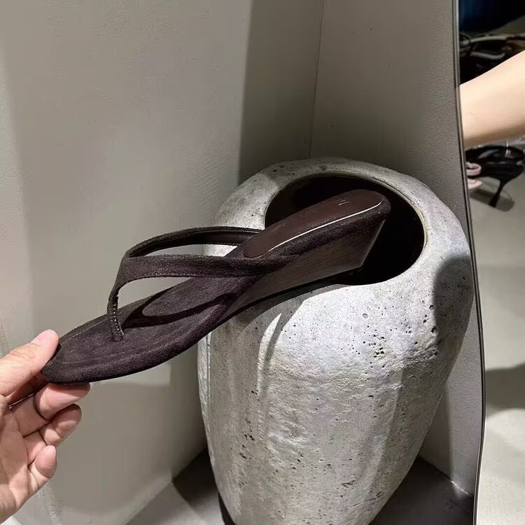 Damen elegante Zehentrenner-Pantoletten mit komfortabler Absatzhöhe und modischem Design R&B