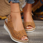 Damen Hochhackige Sandalen mit atmungsaktiven Cut-Outs R&B