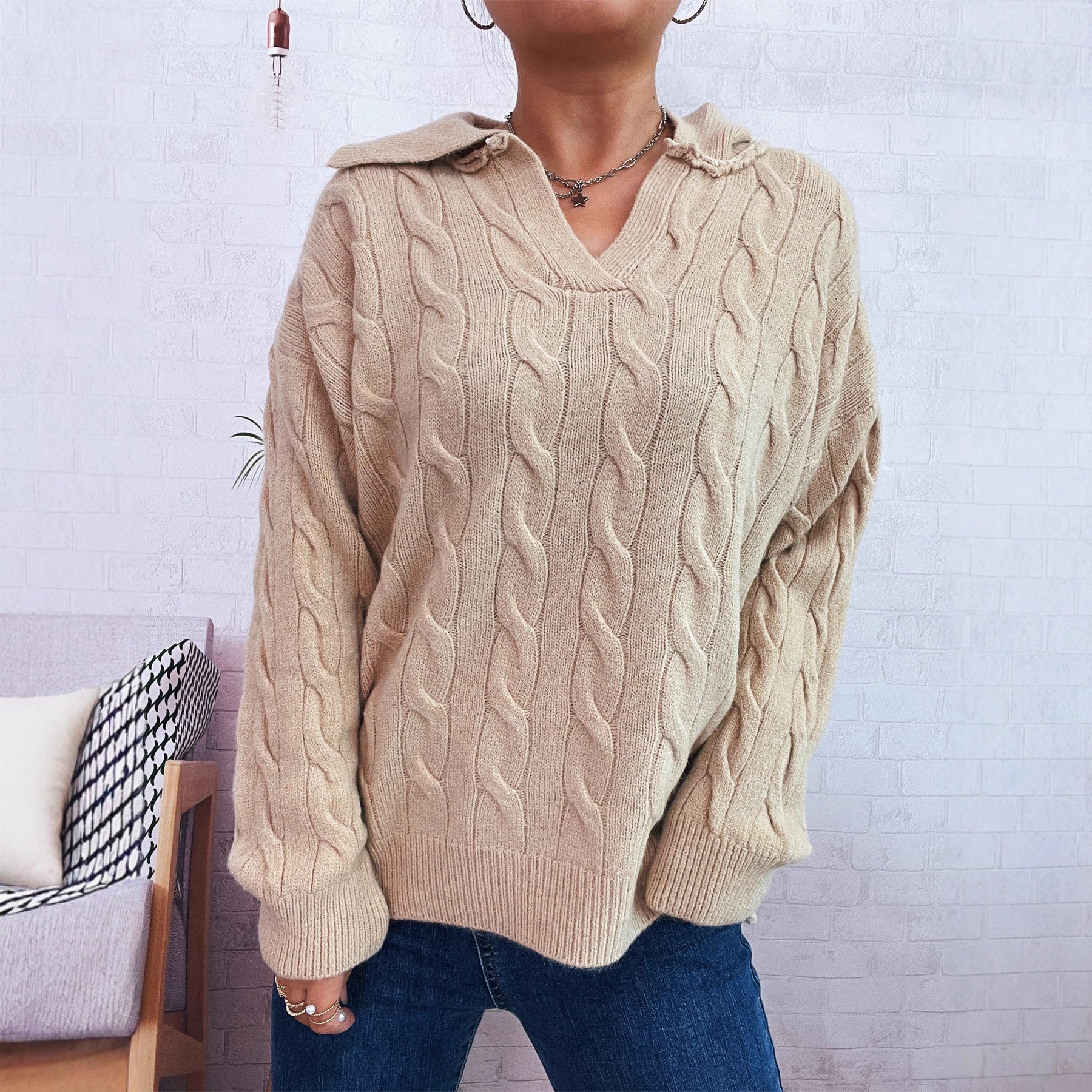 Damen Grobstrickpullover mit farbenfrohem Zopfdesign und klassischem Kragen R&B