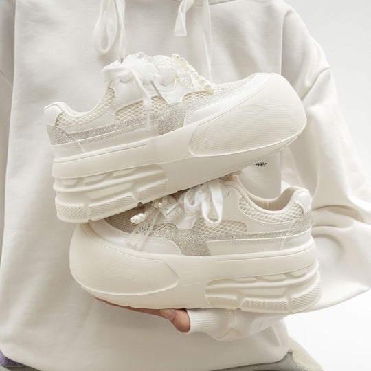 Damen Plattform Sneakers mit dekorativen Perlen und luftiger Mesh-Oberfläche R&B