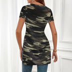 Damen modisches Camouflage-T-Shirt mit seitlichen Schlitzen und figurbetonter Passform R&B