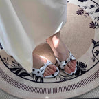 Damen modische Pantolette mit Punkten und dekorativem Riemen R&B