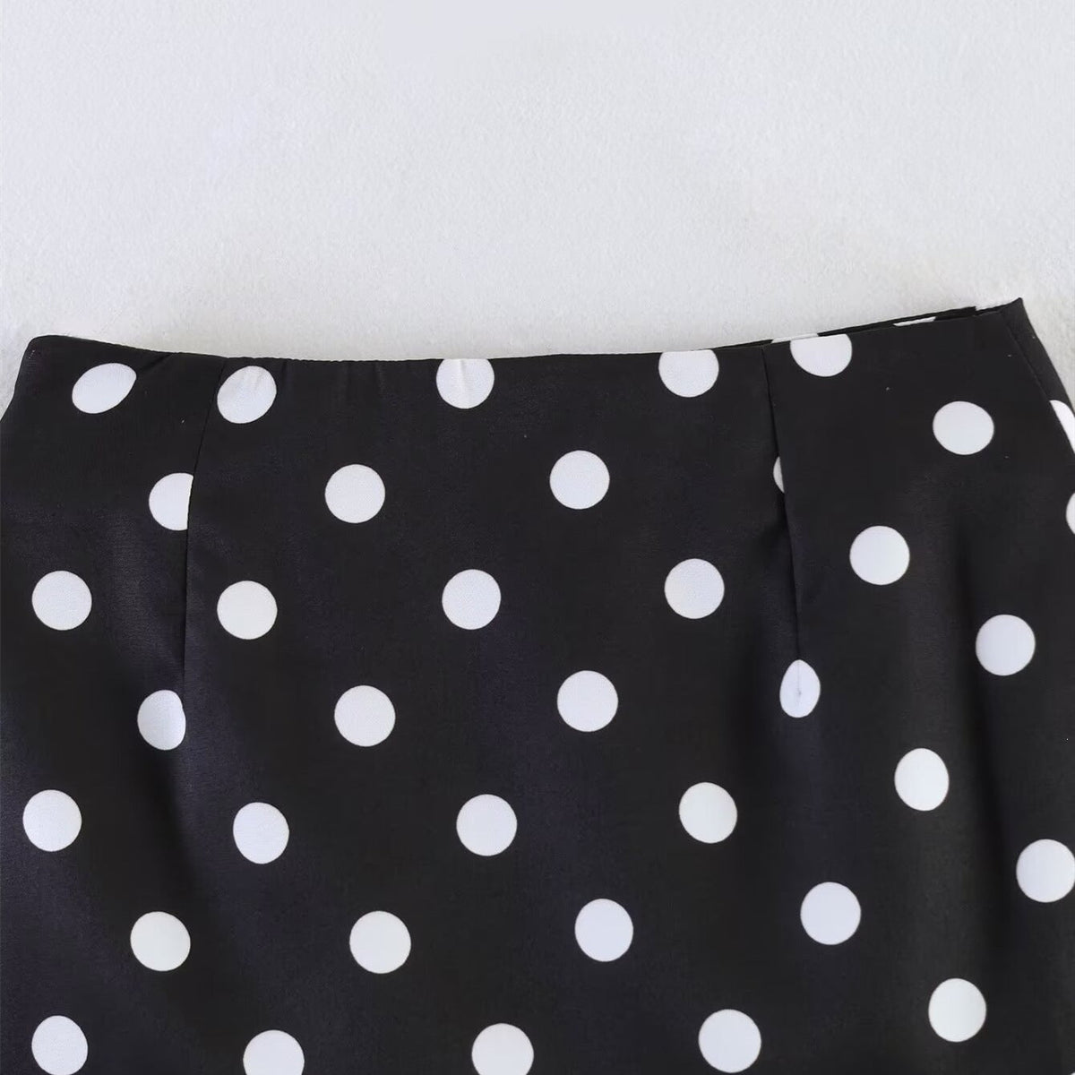 Damen Minirock mit trendigem Punkte-Design und elastischem Bund R&B