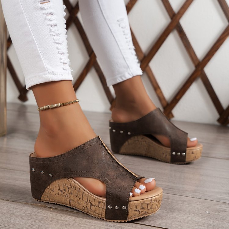 Damen Wedge-Pantoletten mit eleganter Riemenstruktur und rutschfester Sohle R&B