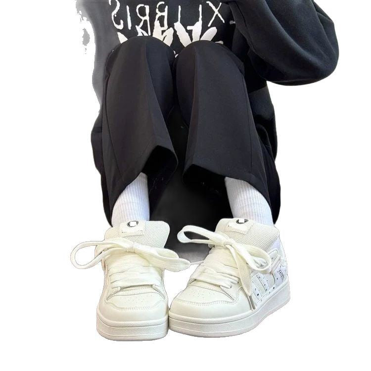 Damen Sneakers im modischen Retro-Stil mit strahlenden Akzenten R&B