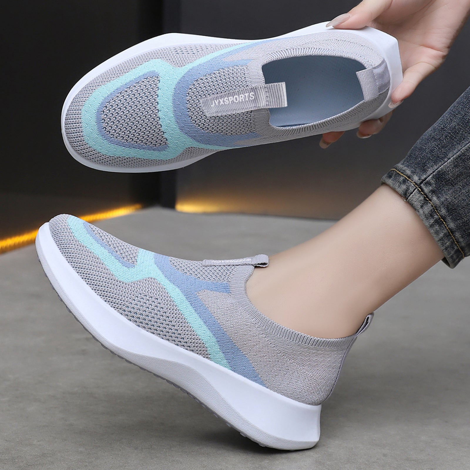 Damen Slip-On Sportschuhe mit atmungsaktivem Obermaterial und dämpfender Sohle R&B