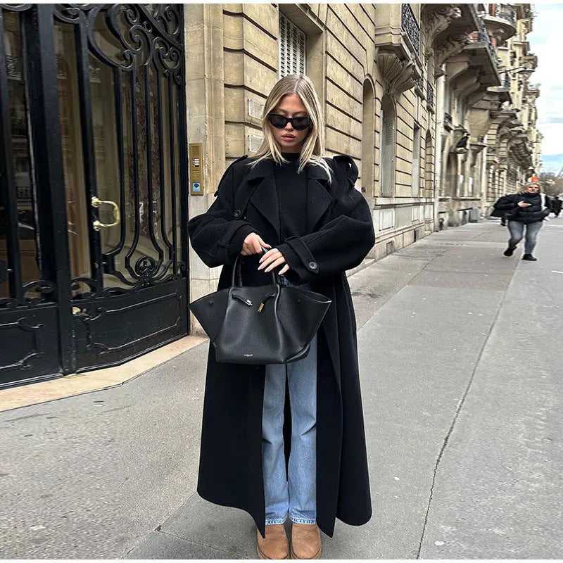 Damen Elegante lange Trenchcoat mit modernem Schnitt und praktischen Taschen R&B