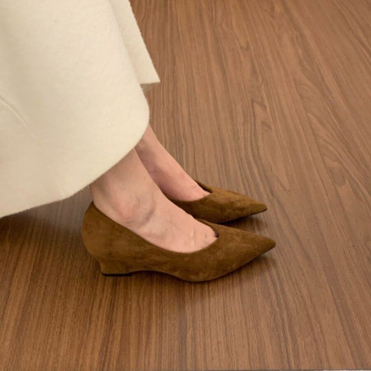 Damen elegante Pumps mit verspielt geschwungenem Design und Schleifenakzenten R&B