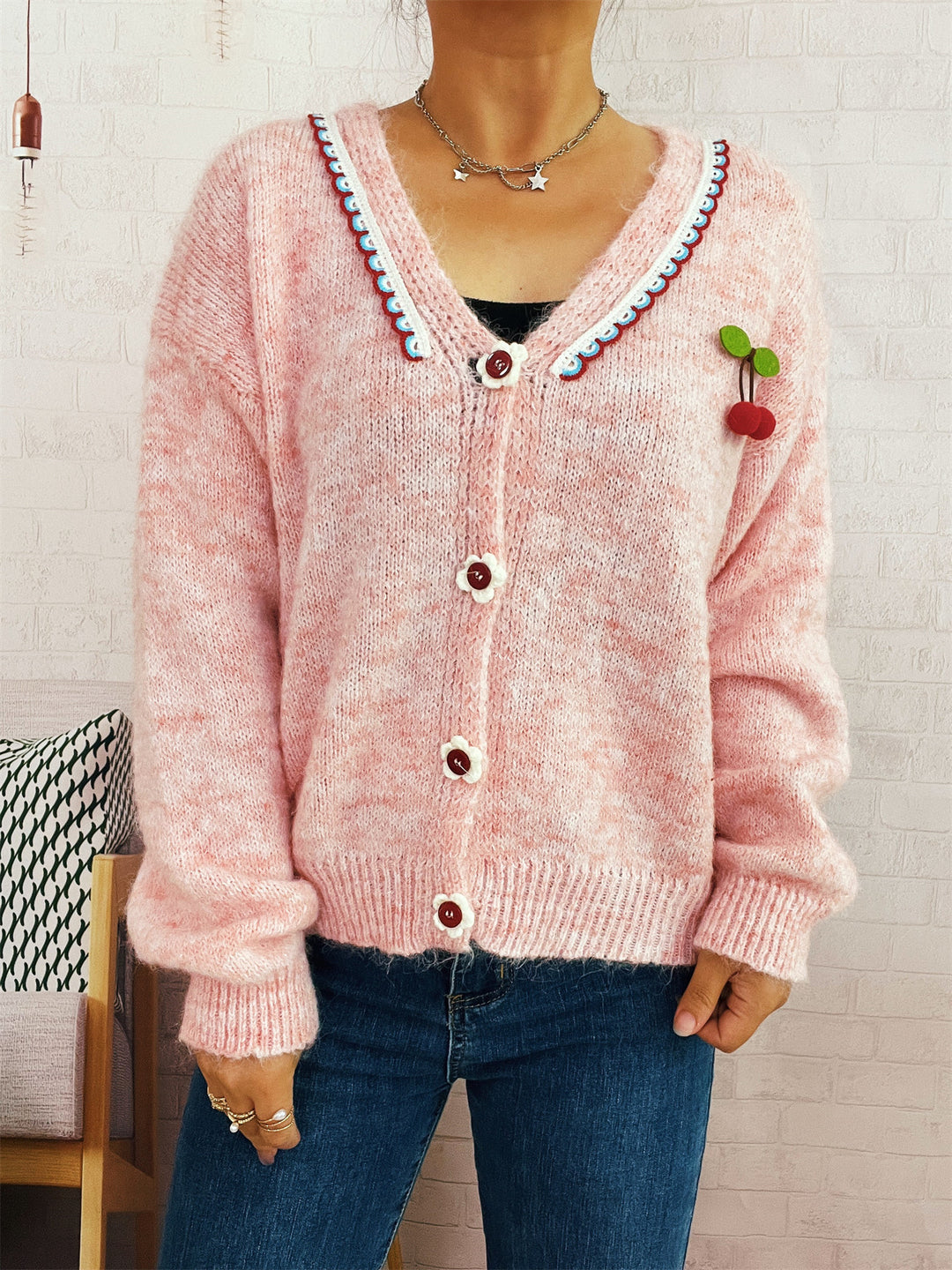 Damen verspielte Strickjacke mit buntem Knopfdesign und hohem Komfort R&B