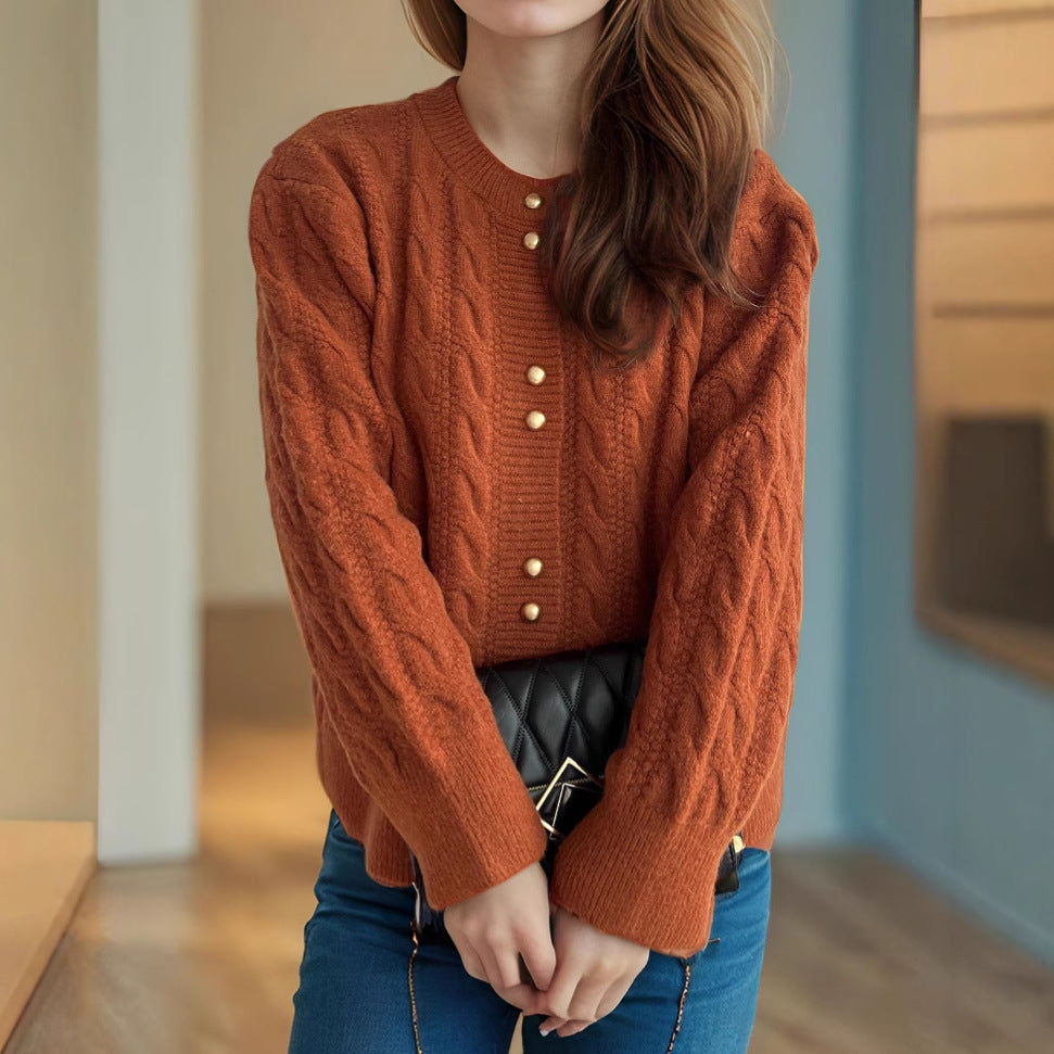 Damen Strickjacke mit eleganter Zopfmusterstruktur und dekorativen Knöpfen R&B