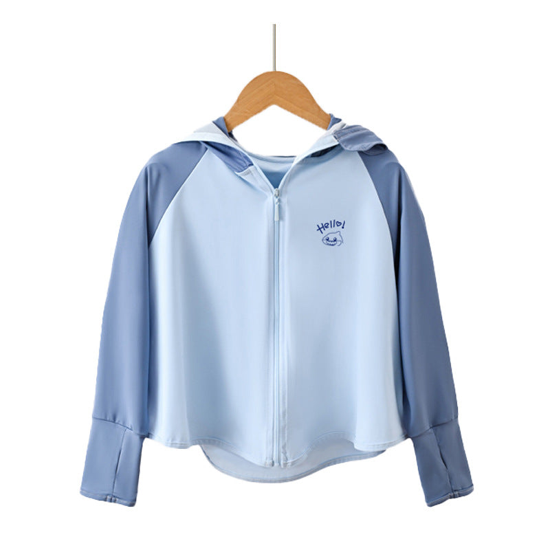 Damen leichte Sportjacke mit Kapuze und dezentem Motiv R&B