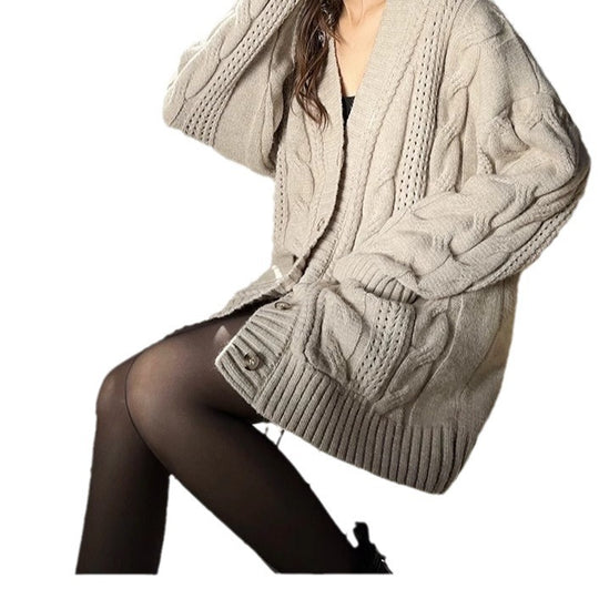 Damen Strickcardigan mit tiefem V-Ausschnitt und strukturiertem Zopfmuster R&B