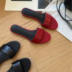 Damen Elegante Schlupfsandalen mit breitem Riemen aus hochwertigem Leder R&B