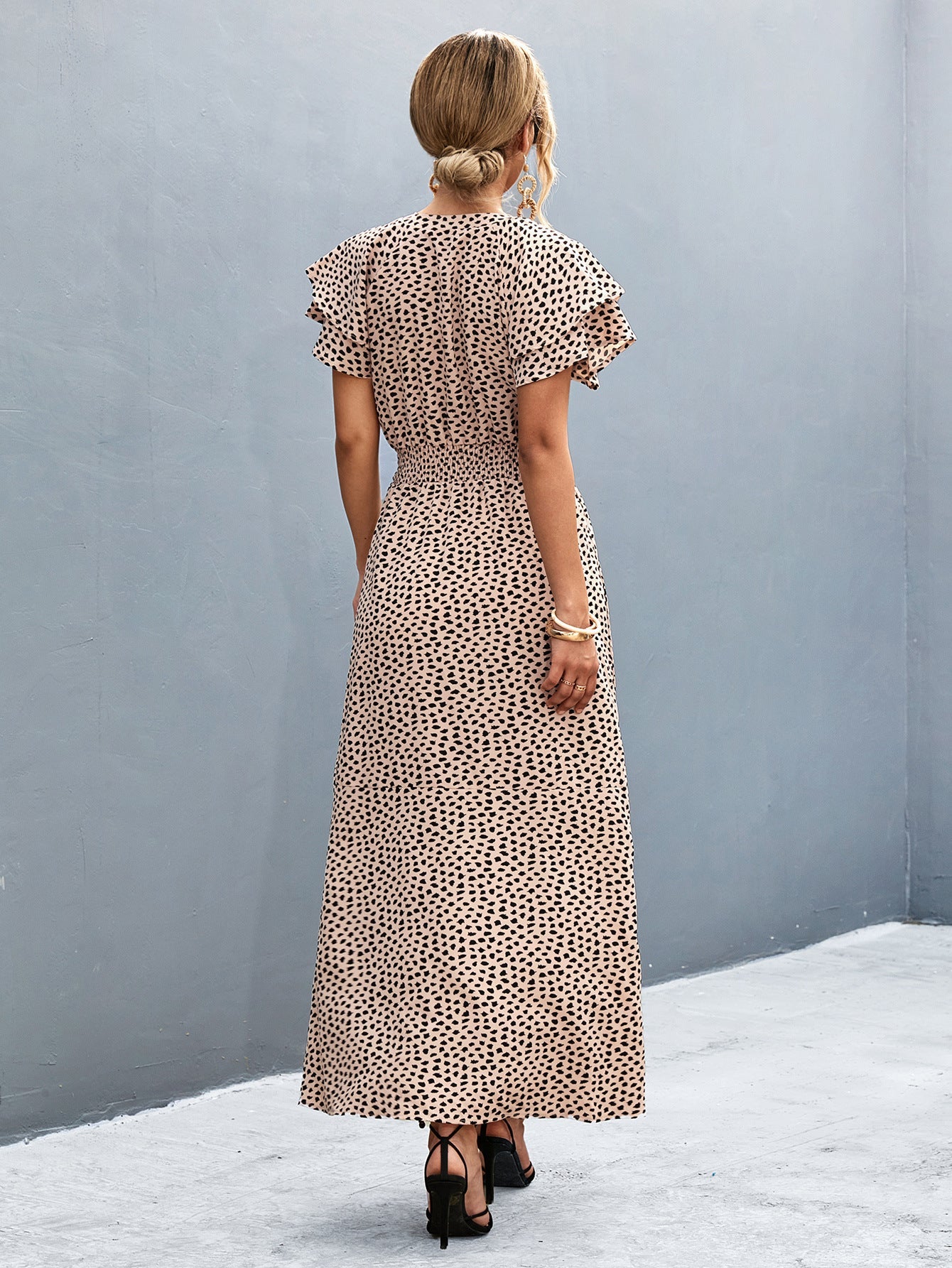 Damen Maxikleid mit modernem Rüschendesign und elastischem Taillenbund R&B
