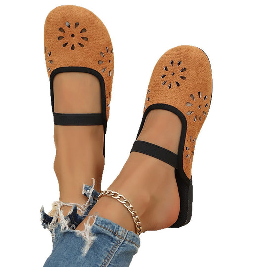 Damen Komfortable und stilvolle Slipper mit floralen Ausschnitten R&B