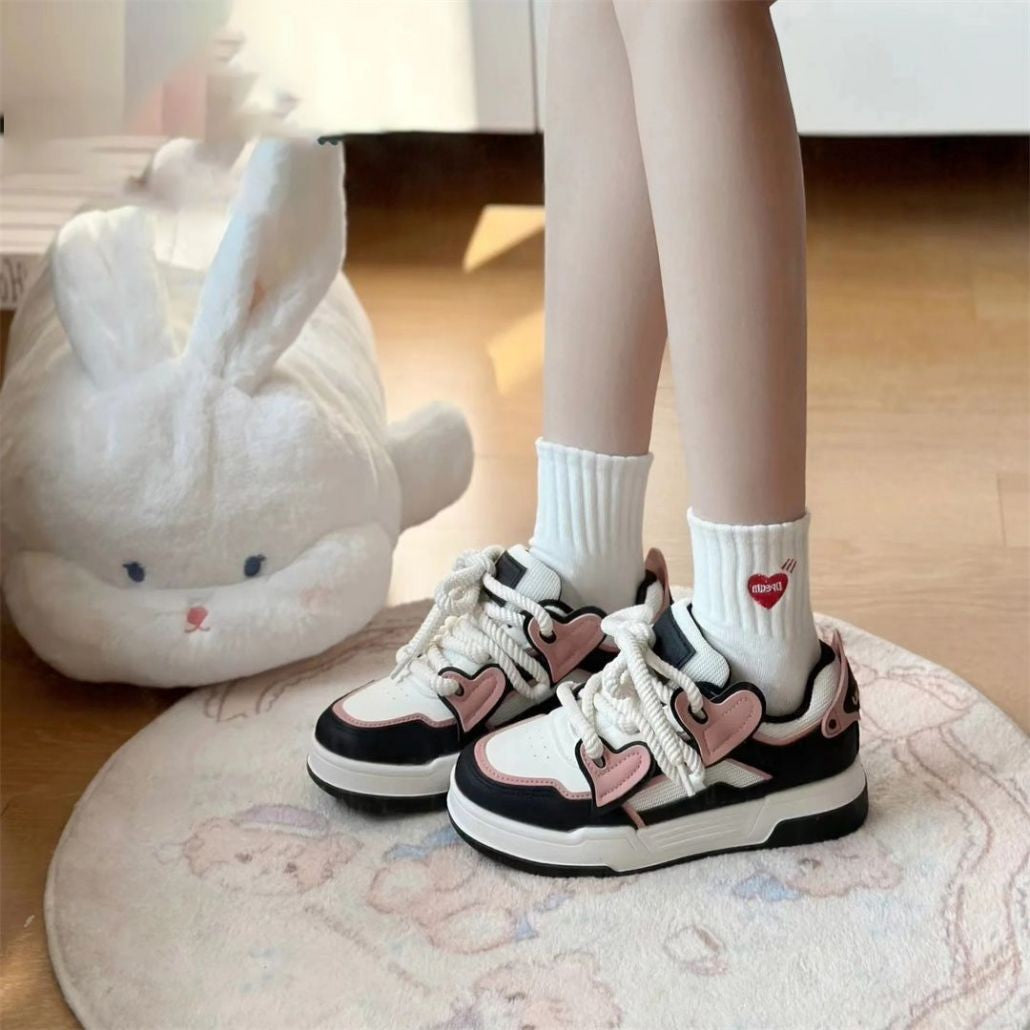 Damen Sportliche Sneakers mit verstellbarem Schnürsystem und farbenfrohen Akzenten R&B